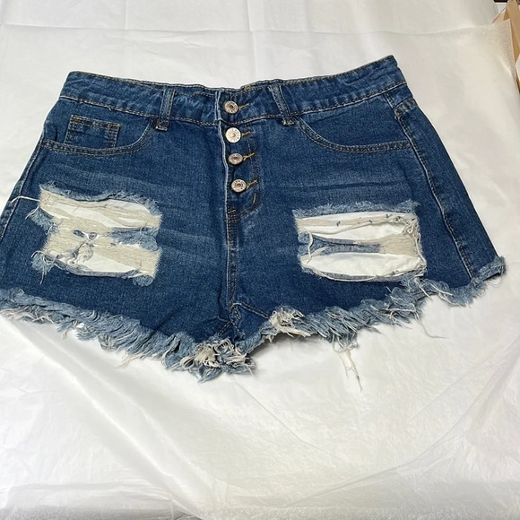 Ladies denim, Jean shorts, medium, baseball pockets - Picture 2 of 7